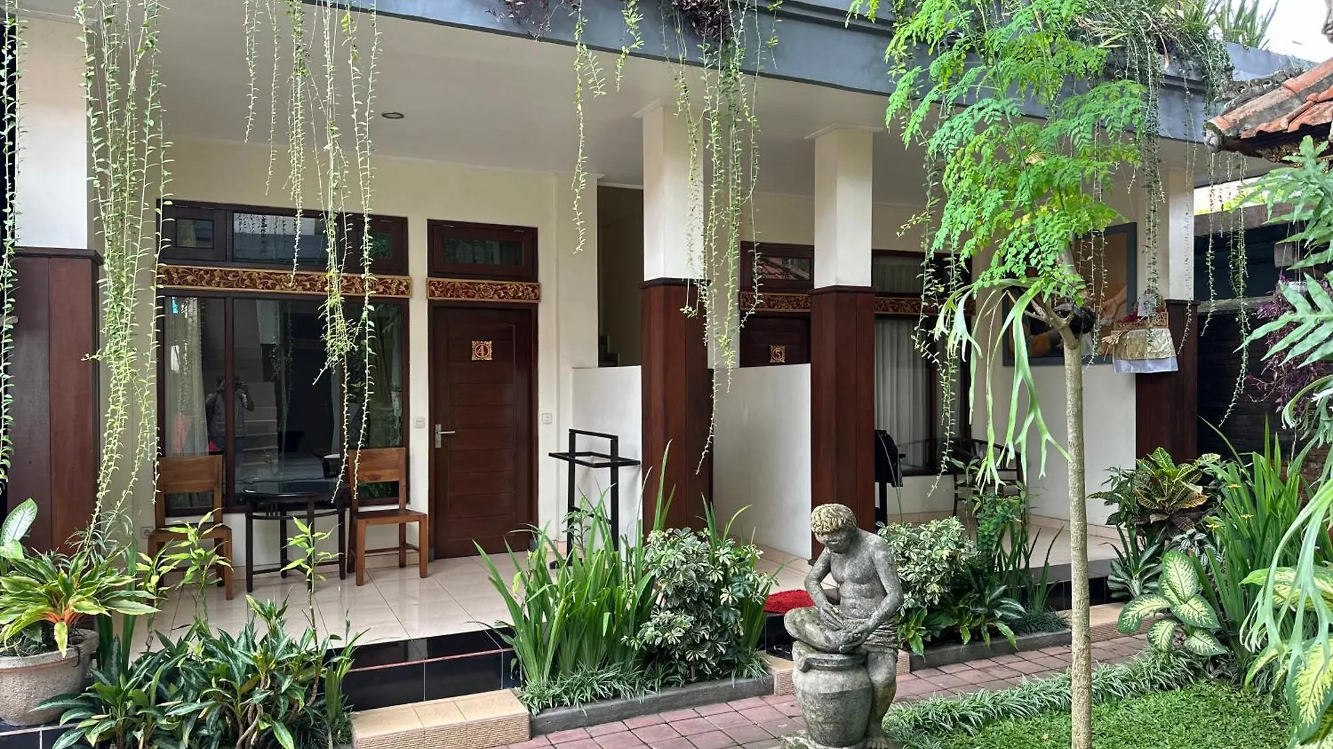 Brata Inn Ubud Ουμπούντ